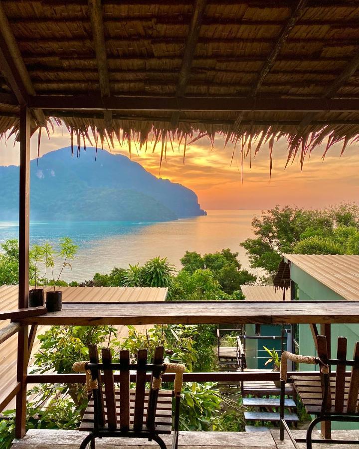 Phi Phi Sea Sky Resort Екстер'єр фото