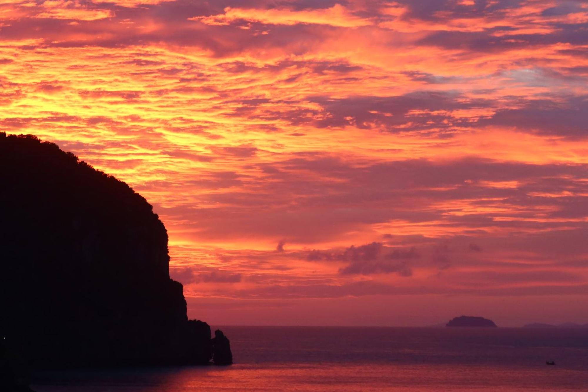 Phi Phi Sea Sky Resort Екстер'єр фото