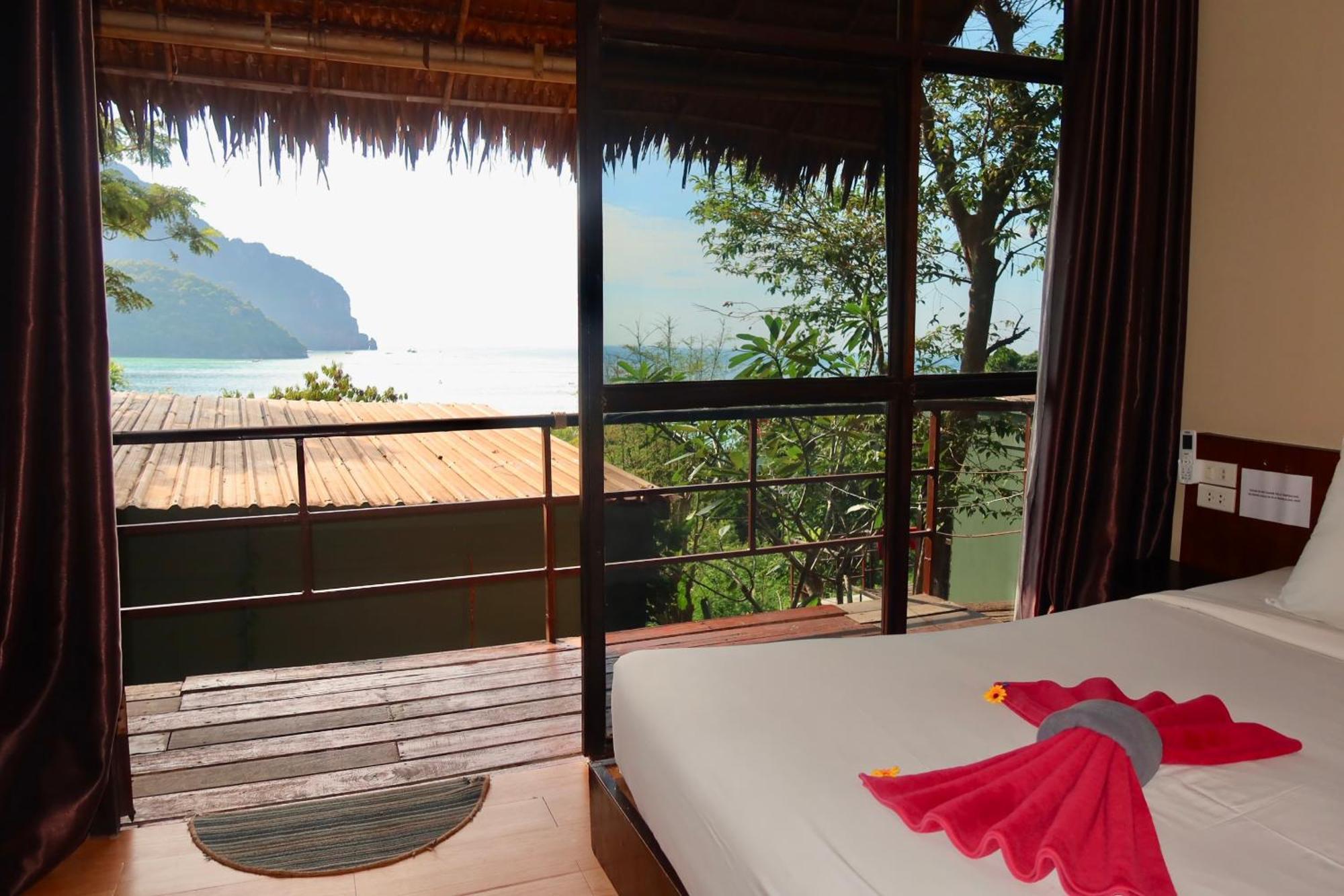 Phi Phi Sea Sky Resort Екстер'єр фото